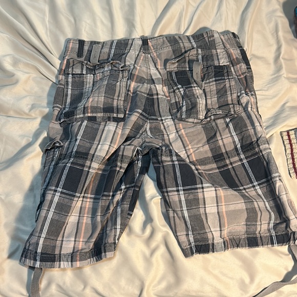 Pretty cool shorts - Picture 2 of 2